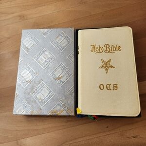 Holy Bible Masonic Edition AJ Holman Company Circa 1940